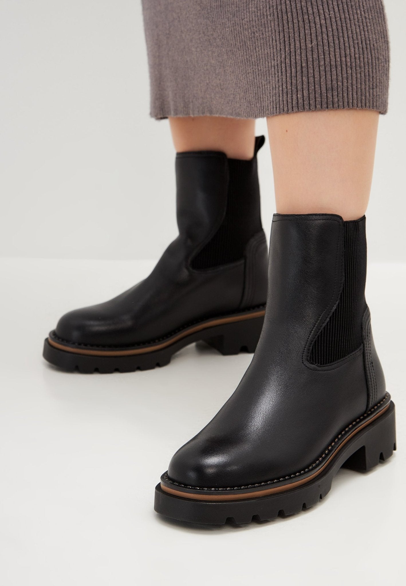 Platform Classic Ankle Boots - Cesare Gaspari - Ankle Boots