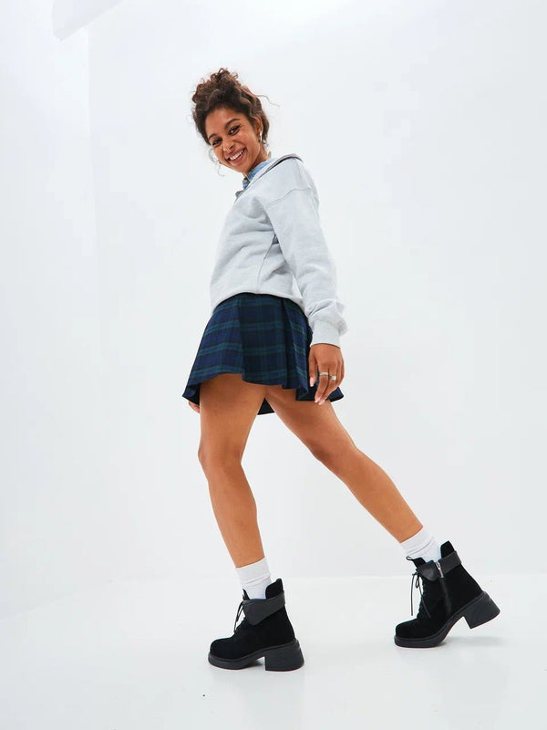 Elegantes botines con tacón en bloque